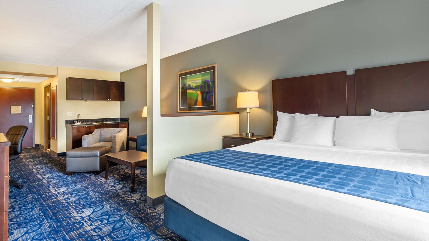 Best Western Plus Waynesboro Inn & Suites Conference Center