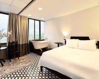 Ttr Skypool View Hotel - Dalat - Bedroom