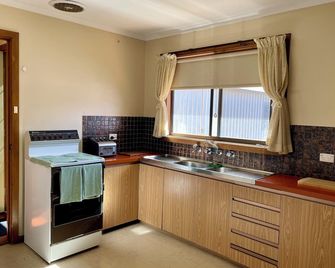 Quaint cozy cabin in the Flinders Ranges - 레이 크릭 - 주방