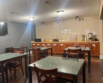Homegate Studios & Suites San Antonio Medical Center - San Antonio - Restaurant