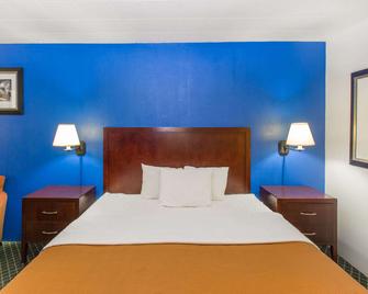 Travelodge by Wyndham Great Bend - Great Bend - Quarto