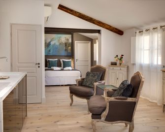 Cloître des Augustins Spa & Fitness - Avignon - Wohnzimmer