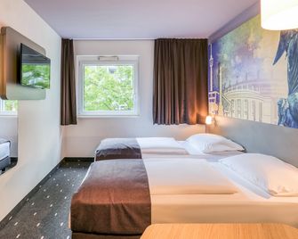 فندق شتوتغارت-فايهينغين للمبيت والإفطار - شتوتغارت - غرفة نوم