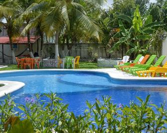 Amigos Hostel Cozumel - Cozumel - Uima-allas