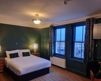 The Royal Oak Hotel - Ramsgate - Bedroom