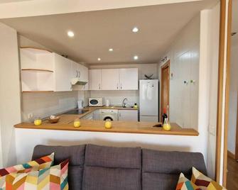 Bright apartment with terrace - Algete - Cocina
