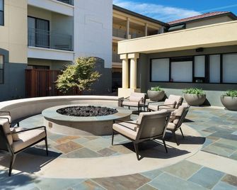 Residence Inn by Marriott Palo Alto Menlo Park - Menlo Park - Patio