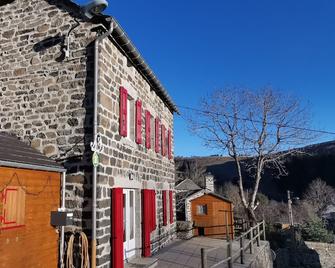 Gite Les Estables, 4 Pieces, 6 Personnes - Les Estables - Bâtiment