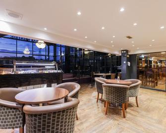 Waterside Hotel & Leisure Club - Manchester - Area lounge