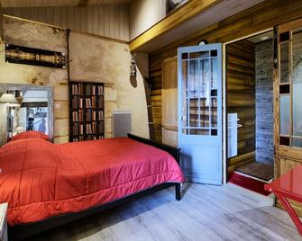 Cottage in an old Bordeaux wine cellar space, calm and comfort - Sadirac - Habitación