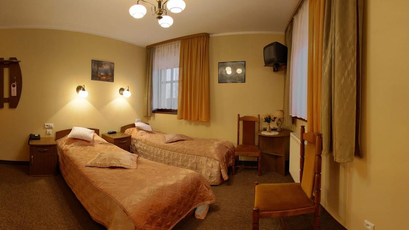 Hotel Restauracja Podzamcze