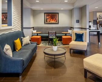 Hampton Inn Seneca Falls - Seneca Falls - Лаунж