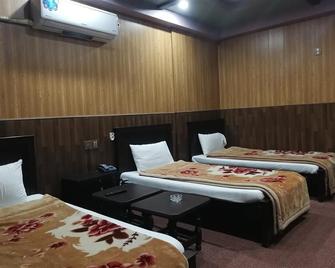 Saman Hotel - Gilgit - Habitación