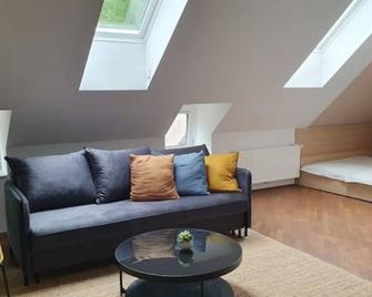 Strict City Apartments - Liubliana - Sala de estar
