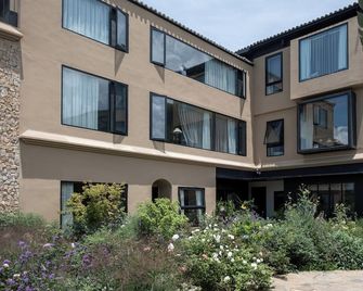 Hushan Yinyun British Seaview Garden Resort Manor - Dali - Edificio