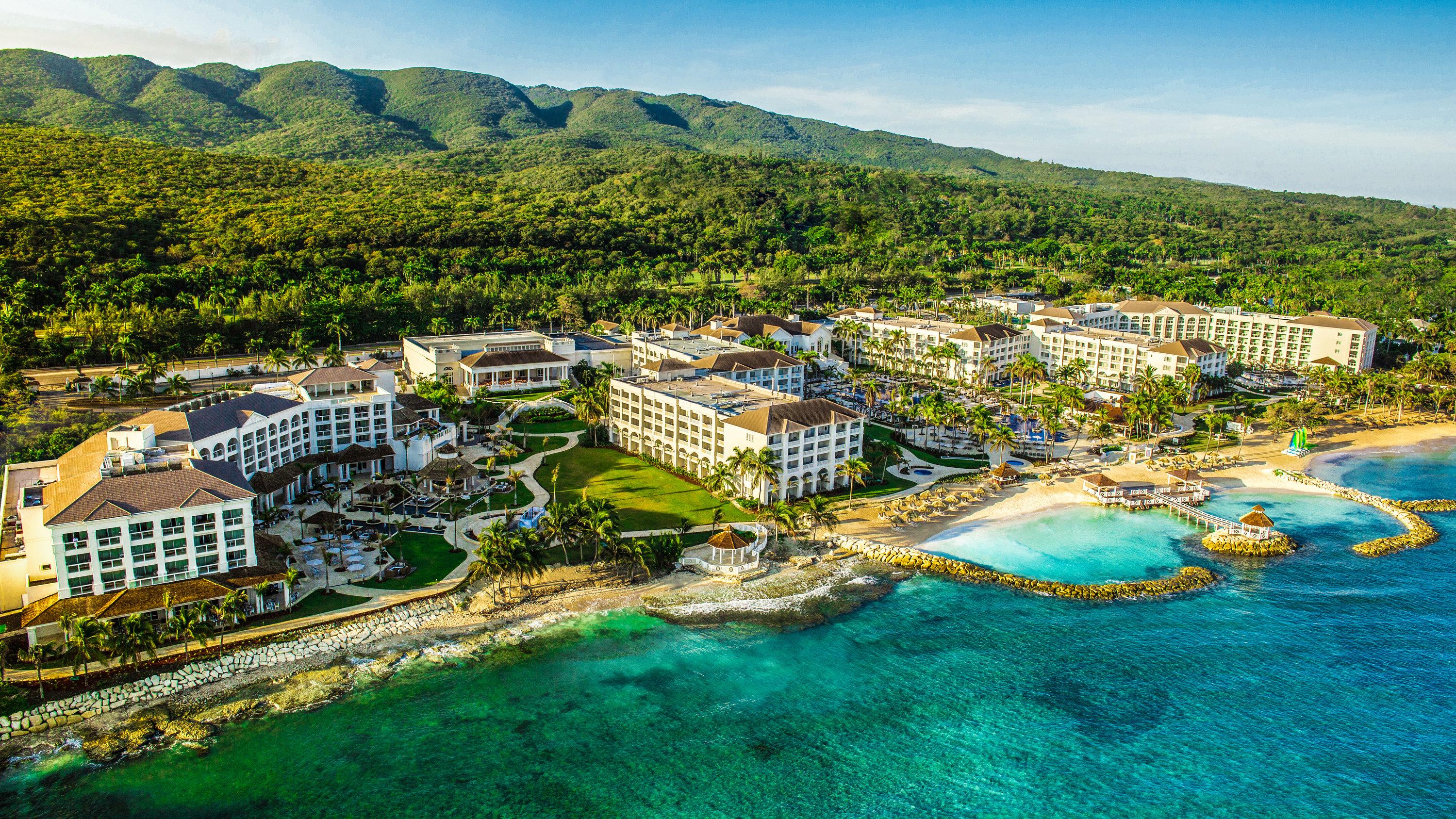16 Best Hotels in Montego Bay. Hotels from C$ 35/night - KAYAK