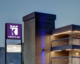 Americas Best Inn - Lake City - Building