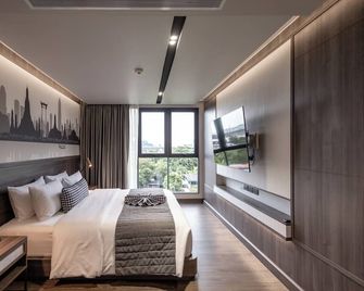 We Hotel Riverfront - Bangkok