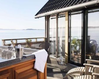 Strandflickornas Husen invid Havet - Lysekil - Balkon
