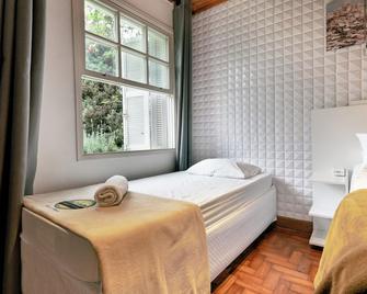 Guest House Lemos Bueno - Campos do Jordão - Bedroom