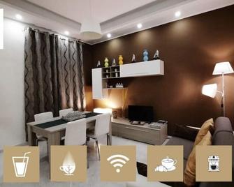 La Maison - Short Rental - Campobasso - Comedor