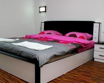 Hotel Albatros - Prizren - Bedroom