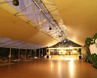 Hawaiian Sanctuary - Pahoa - Salónek