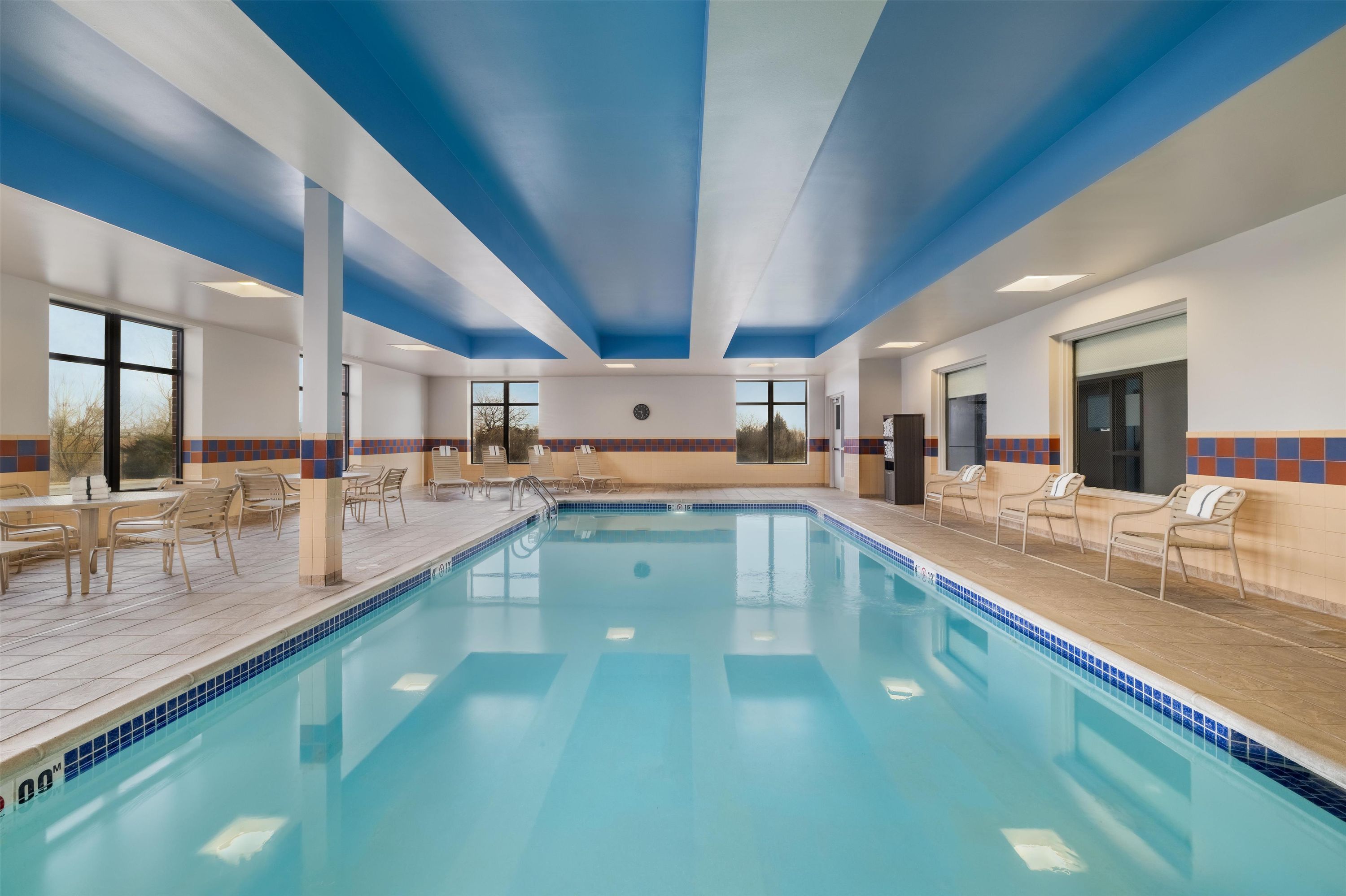 Hampton Inn & Suites Lincoln Northeast/I-80 - Lincoln - Pool