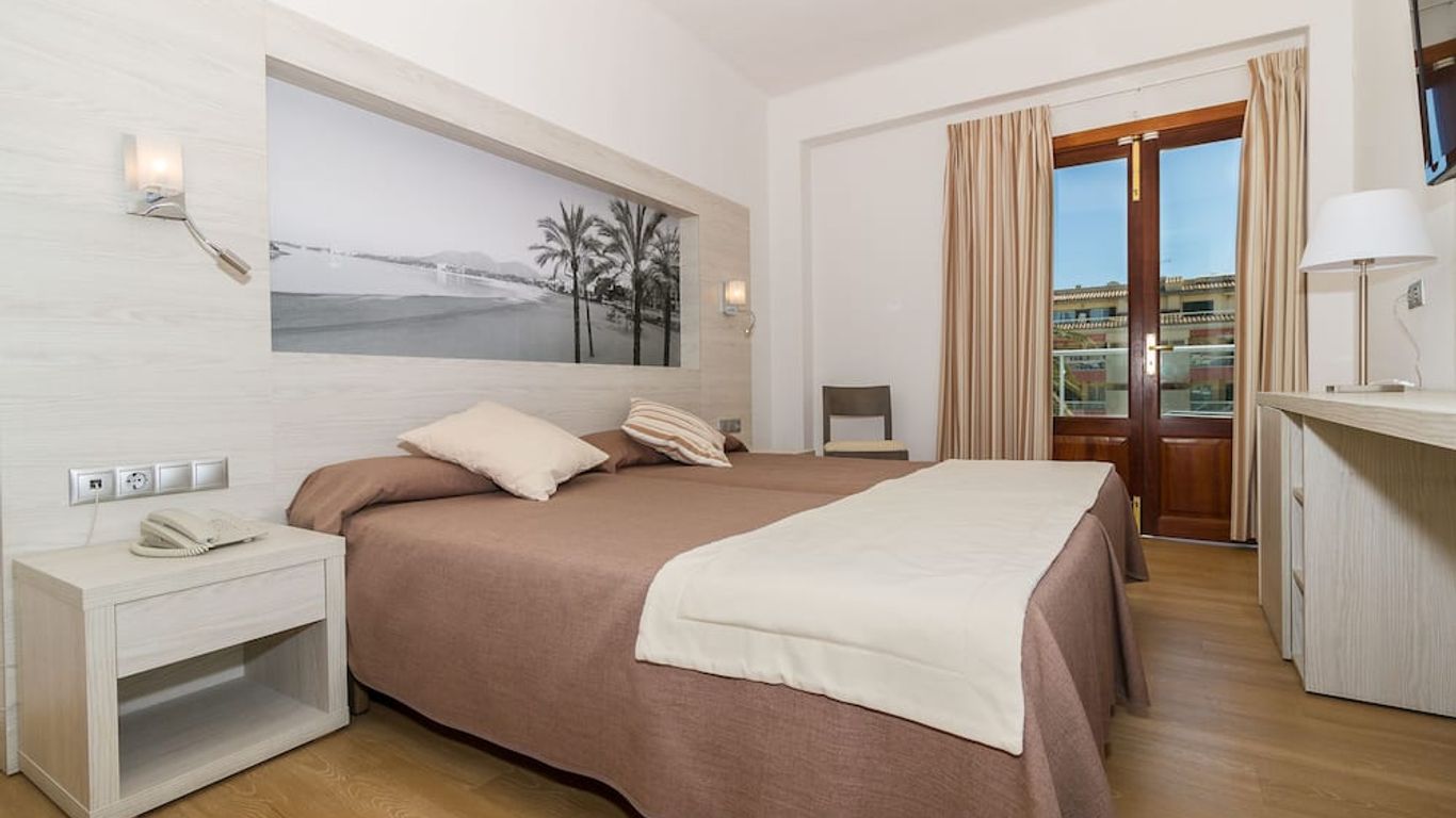 Eix Alcudia Hotel +18