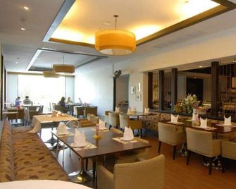 Sunee Grand Hotel&Convention Center - Ubon Ratchathani - Restaurante