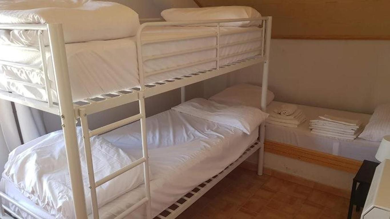 Apartamentos Las Tuyas 3000