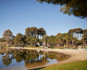 Hotel Club Le Plein Sud Vacances Bleues - הייר - נוף חיצוני