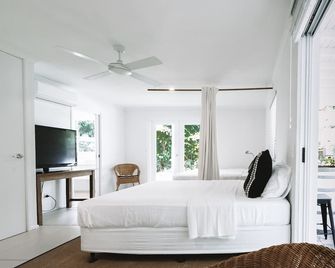 Quiet waterfront home - Noosa Heads - Bedroom