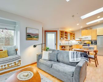 2 Mi to UO: Cozy Retreat in Eugene! - Eugene