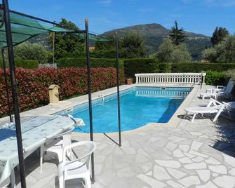 Au Plan de Carros - Carros - Carros - Pool