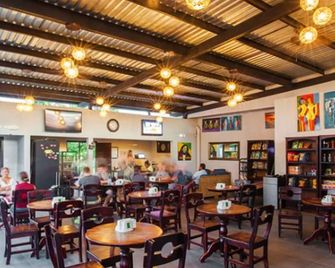 Airport X Managua - Manágua - Bar