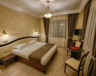 Magus Hotel - Baia Mare - Schlafzimmer