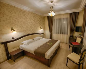 Magus Hotel - Baia Mare - Bedroom