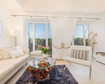 Haus Arkona - Apartment Seestern - 5 2 - Prora - Wohnzimmer