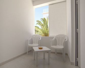 Hostal Capri - Es Pujols - Balcón