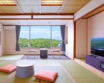 Ooedo Onsen Monogatari Premium Iseshima - Shima - Sala de estar
