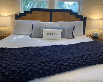 New Lithium Golf Carts, Renovated And Newly Furnished Welcome To Palm Paradise - Bald Head Island - Habitación