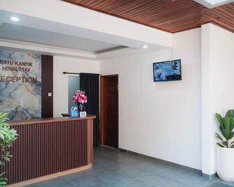 Batu Kandik Homestay - South Kuta - Recepción