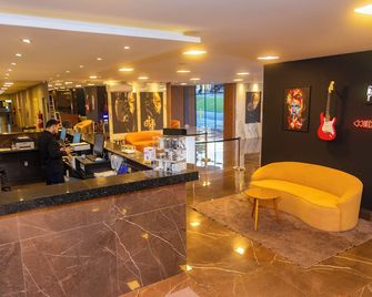 Esuites Sorocaba - Sorocaba - Rezeption
