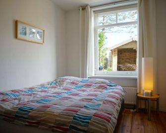 Apartment The Coast - Huisduinen - Bedroom
