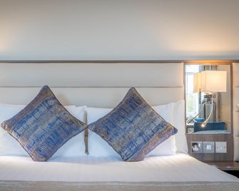 Marine Hotel - Dublin - Bedroom