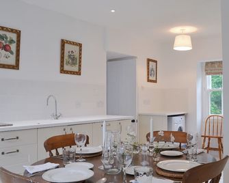 3 bedroom accommodation in Strachur, near Dunoon - Cairndow - Essbereich