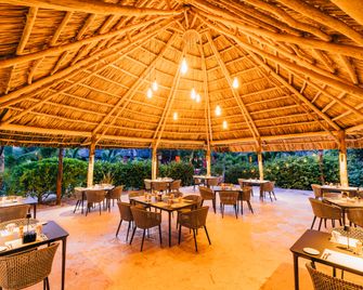 Matachica Beach Resort and Spa - סן פדרו - מסעדה