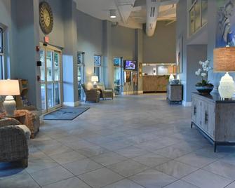 Pelican Beach Resort & Conference Center - Destin - Lobby