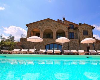Charming Tuscan Farmhouse - Montenero d'Orcia - Piscina